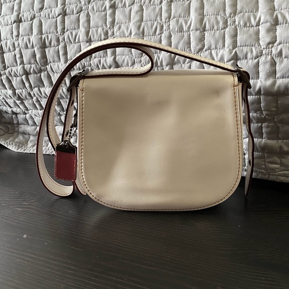 COACH 1941 Saddle 23 Bag Glovetanned Leather White - Picture 2 of 8